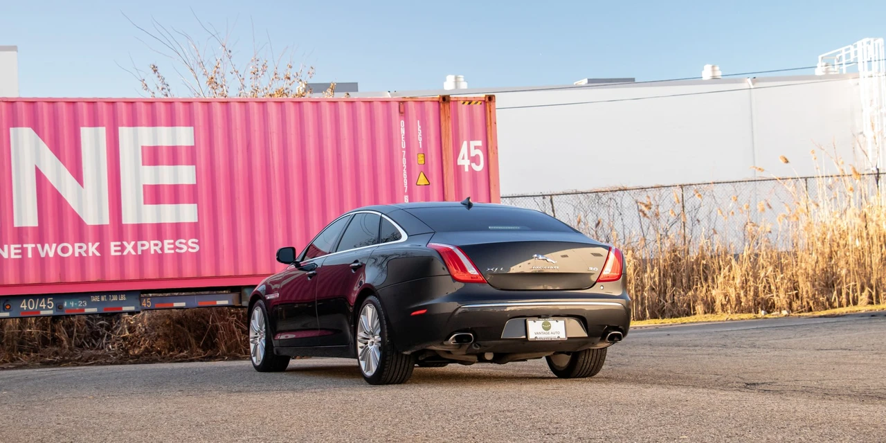 2015 Jaguar X351 XJ - Image 8 of 31