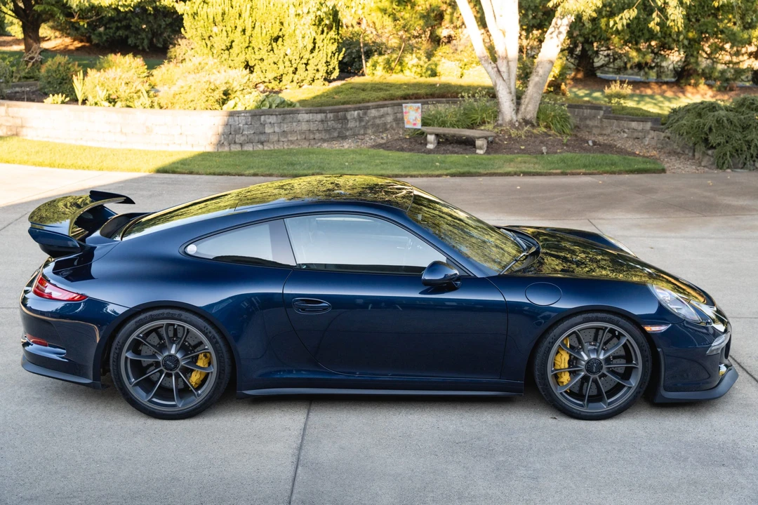 2015 Porsche 991 GT3 - Image 29 of 31