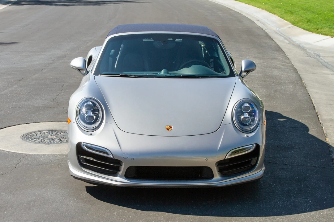 2015 Porsche 991 Turbo - Image 16 of 31