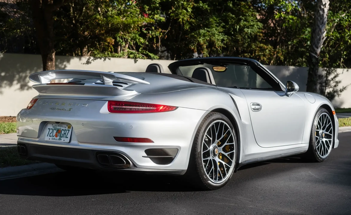2015 Porsche 991 Turbo S - Image 6 of 6