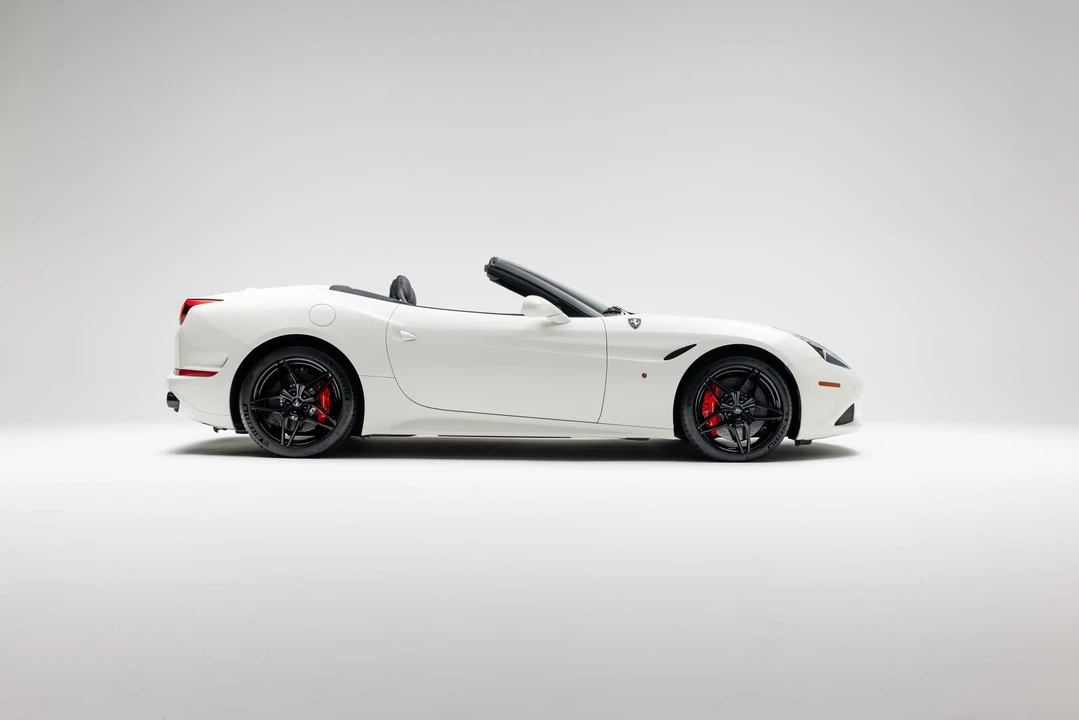 2016 Ferrari California T - Image 31 of 31