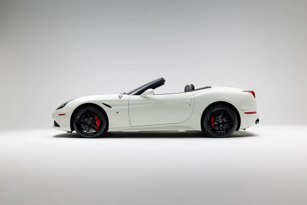 2016 Ferrari California T - Image 18 of 31