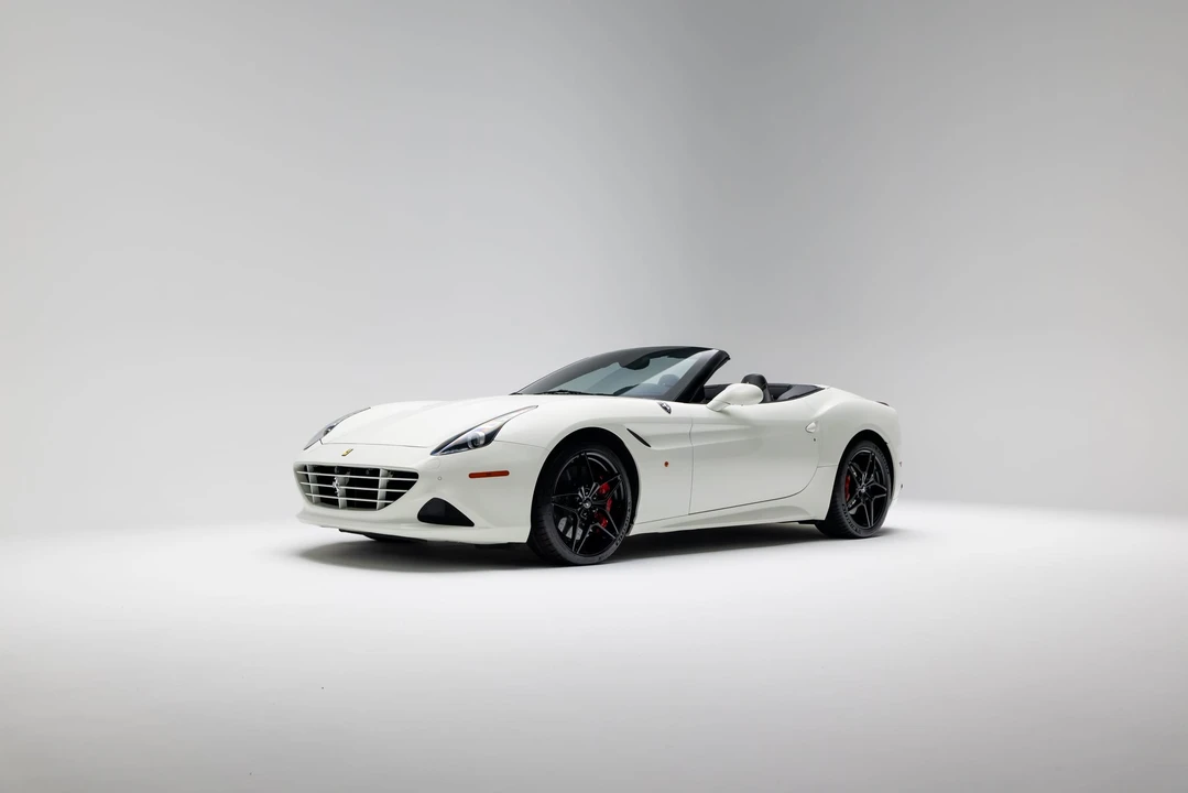 2016 Ferrari California T - Image 12 of 31
