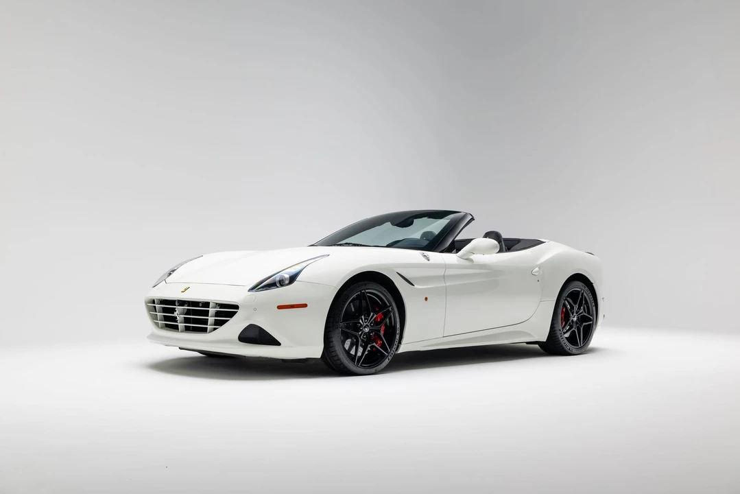 2016 Ferrari California T - Image 13 of 31