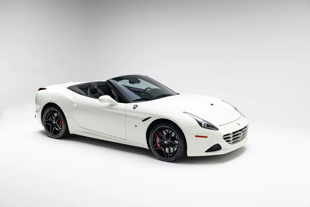 2016 Ferrari California T - Image 7 of 31