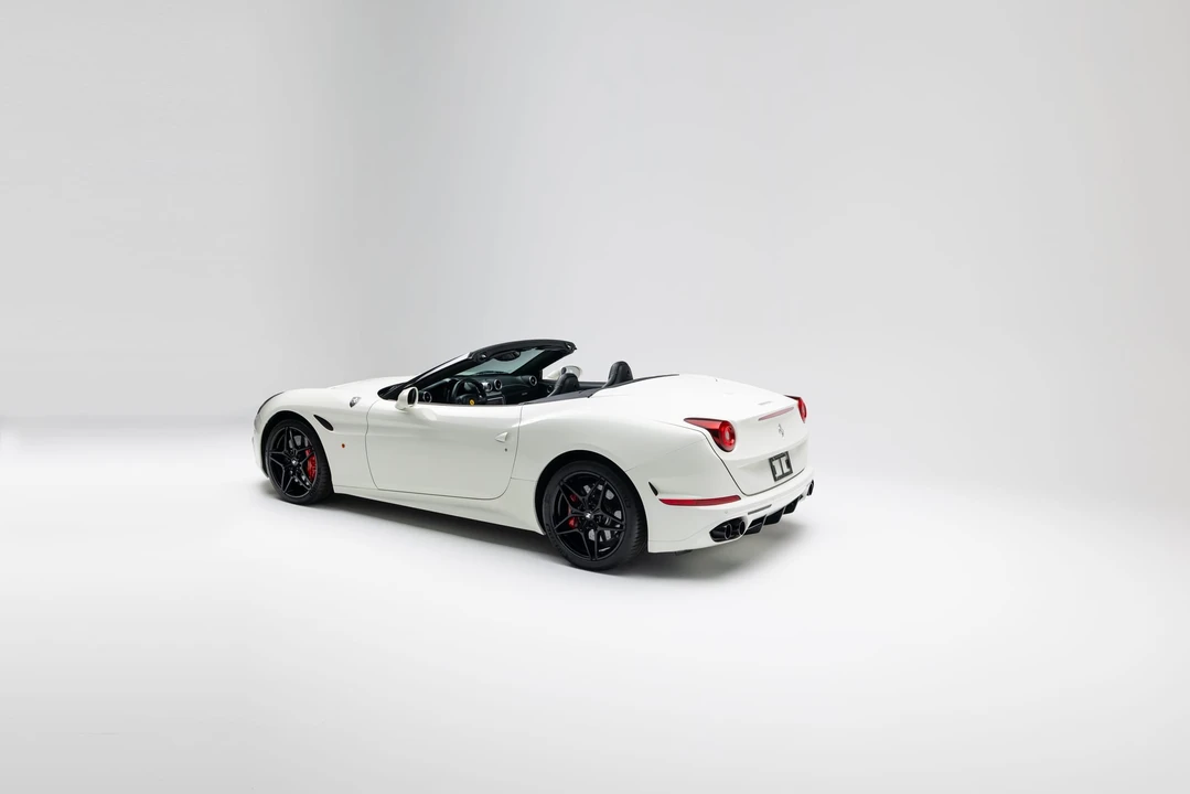 2016 Ferrari California T - Image 25 of 31