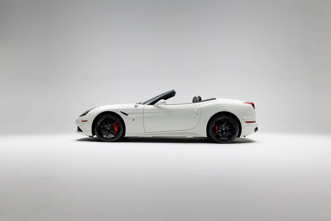 2016 Ferrari California T - Image 16 of 31