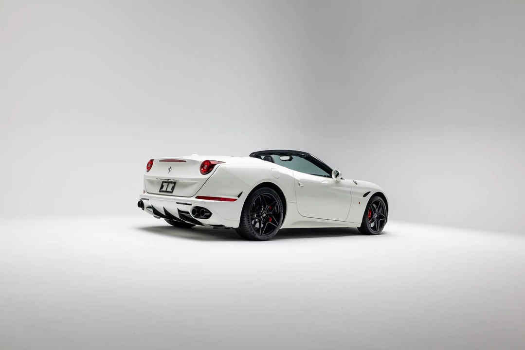 2016 Ferrari California T - Image 29 of 31