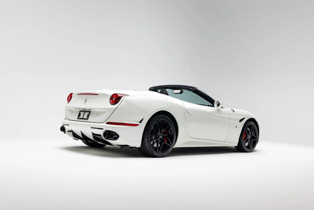 2016 Ferrari California T - Image 28 of 31