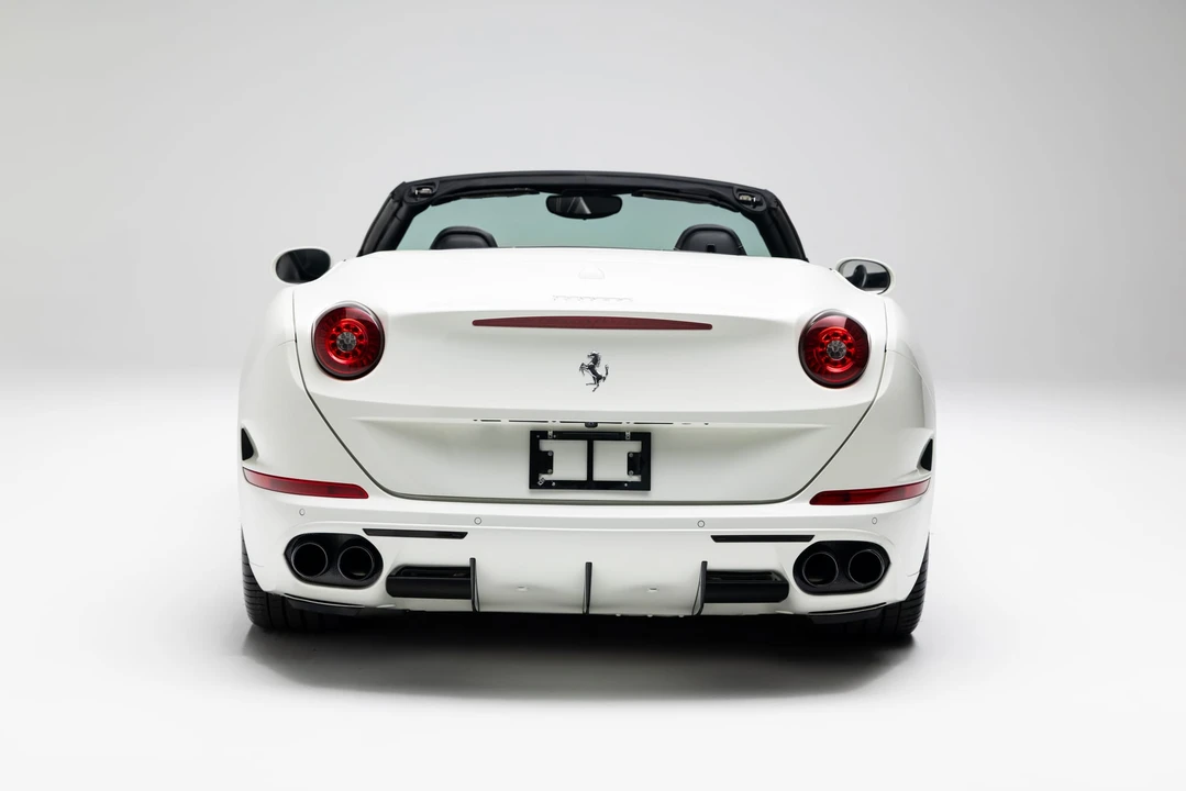 2016 Ferrari California T - Image 26 of 31