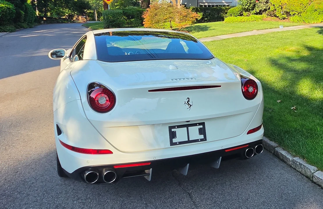 2016 Ferrari California T - Image 16 of 31