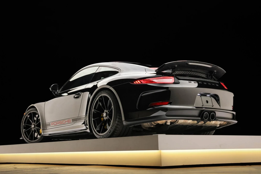 2016 Porsche 991 R - Image 26 of 31