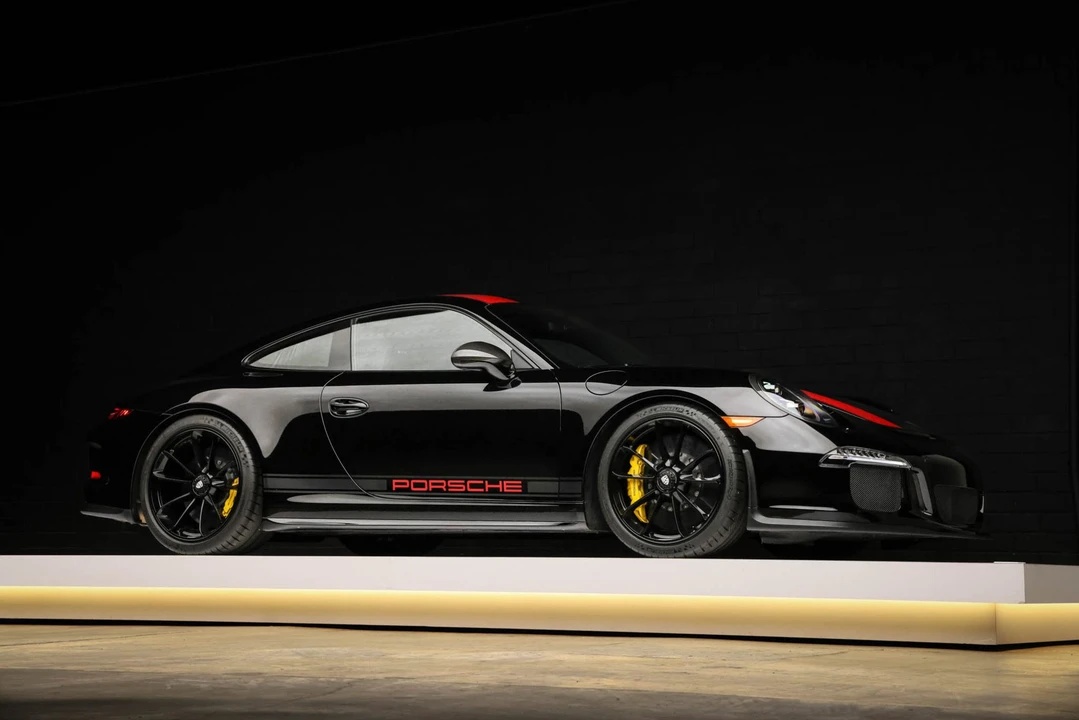 2016 Porsche 991 R - Image 14 of 31