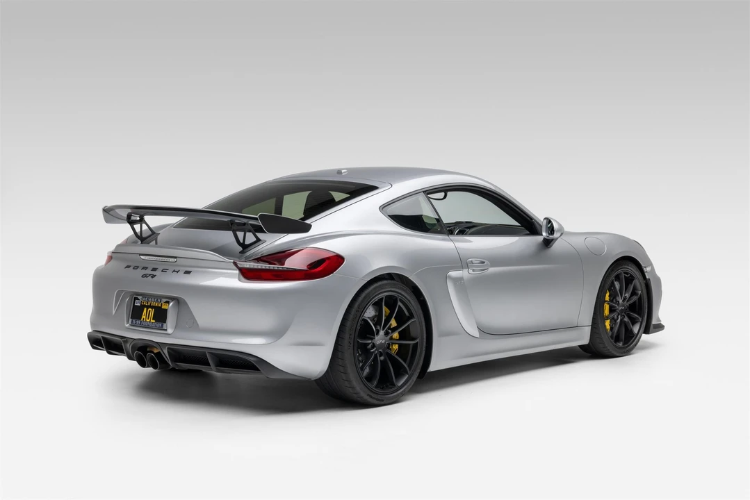 2016 Porsche 981 Cayman GT4 - Image 13 of 31