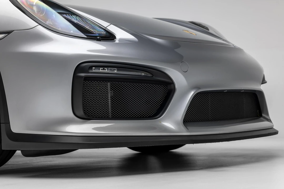 2016 Porsche 981 Cayman GT4 - Image 25 of 31