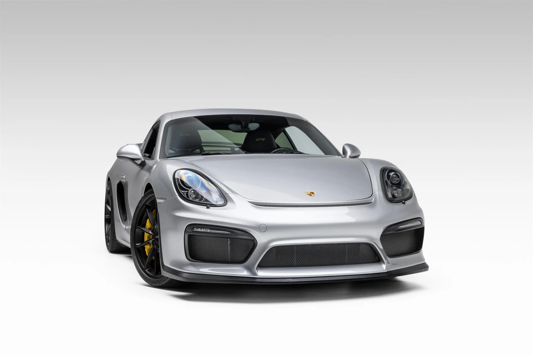 2016 Porsche 981 Cayman GT4 - Image 8 of 31