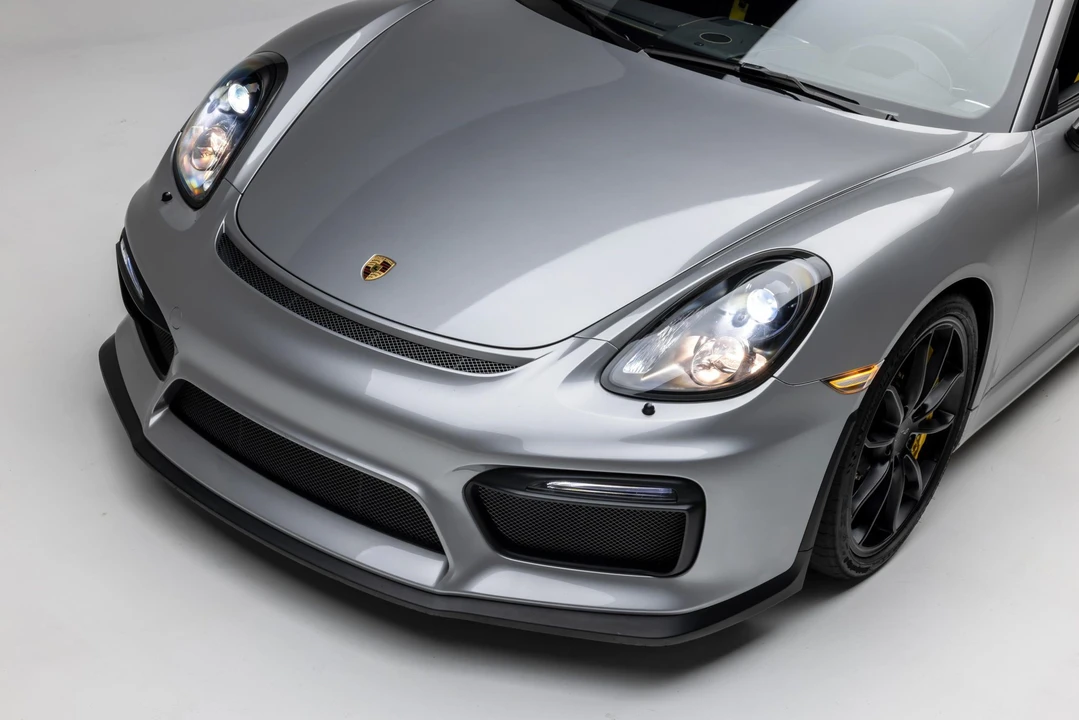 2016 Porsche 981 Cayman GT4 - Image 24 of 31