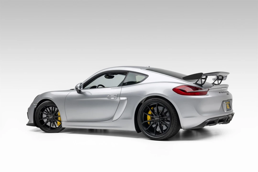 2016 Porsche 981 Cayman GT4 - Image 20 of 31