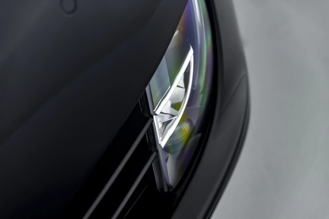 2016 Tesla Model S - Image 13 of 31