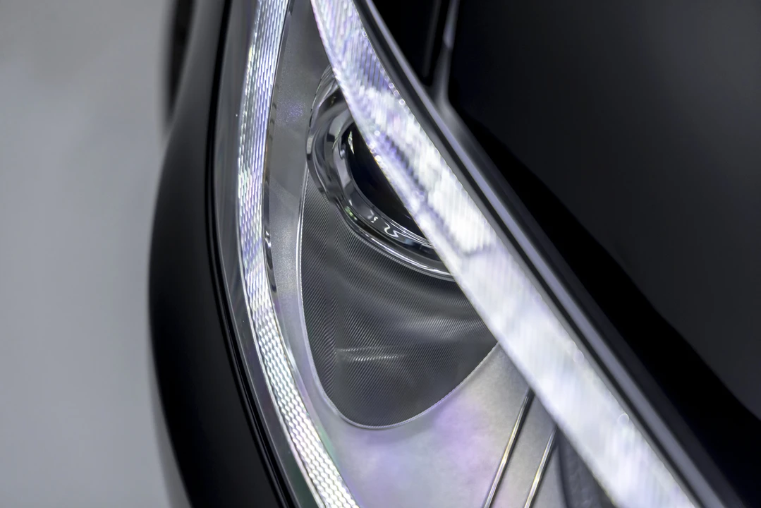 2016 Tesla Model S - Image 11 of 31