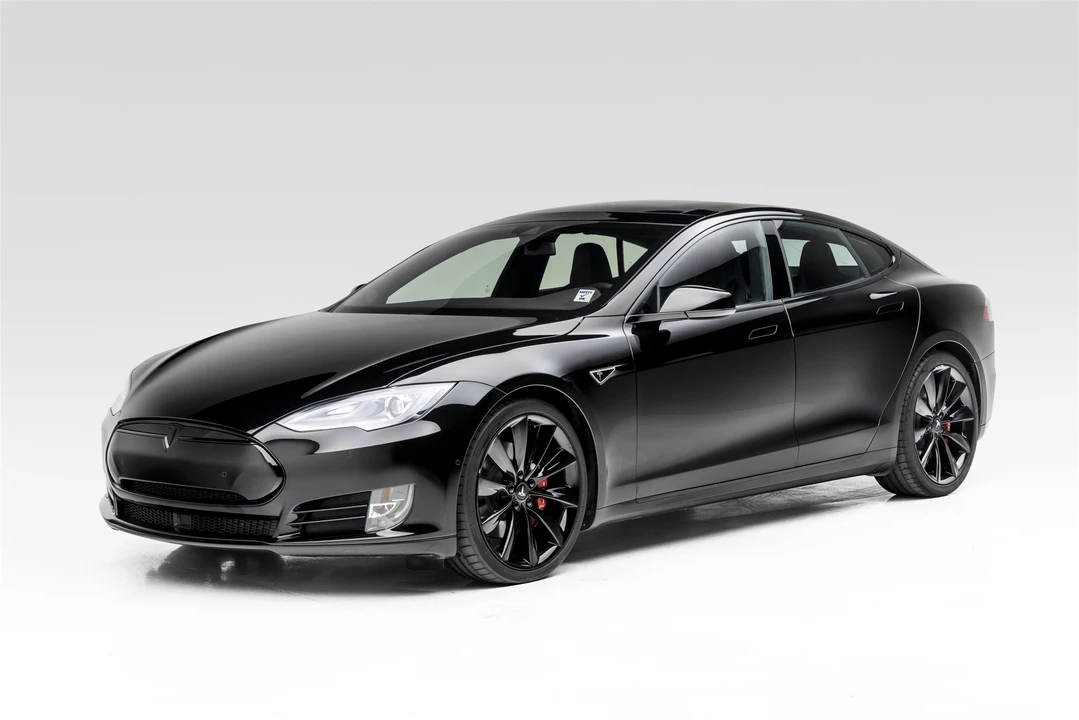 2016 Tesla Model S - Image 2 of 31