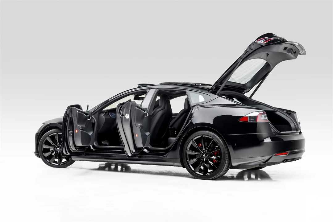 2016 Tesla Model S - Image 8 of 31