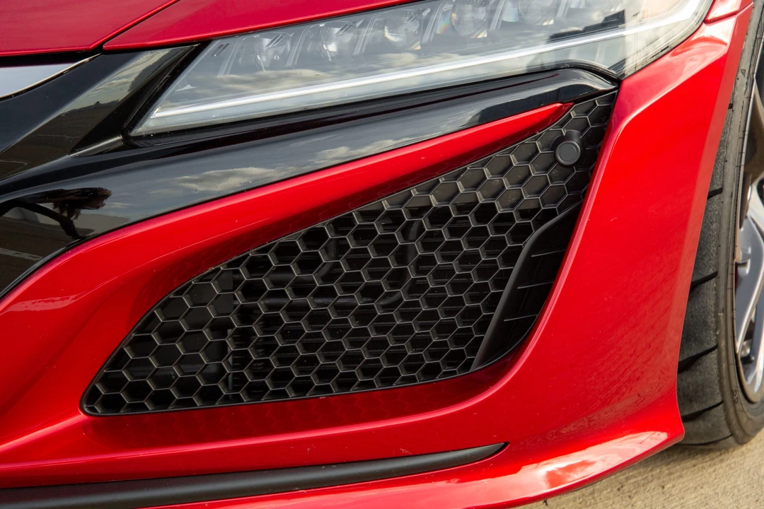 2017 Acura NC1 NSX - Image 13 of 31
