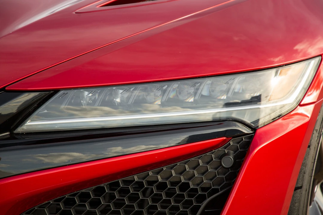2017 Acura NC1 NSX - Image 12 of 31