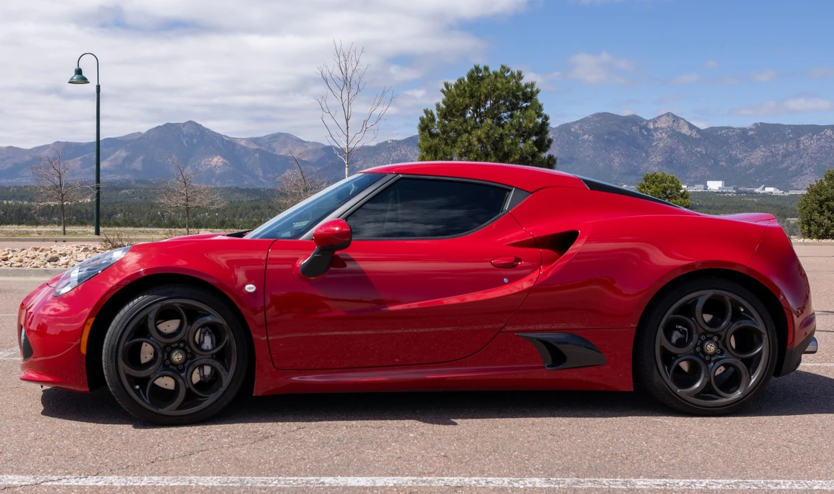 2017 Alfa Romeo 4C Coupe - Image 3 of 31