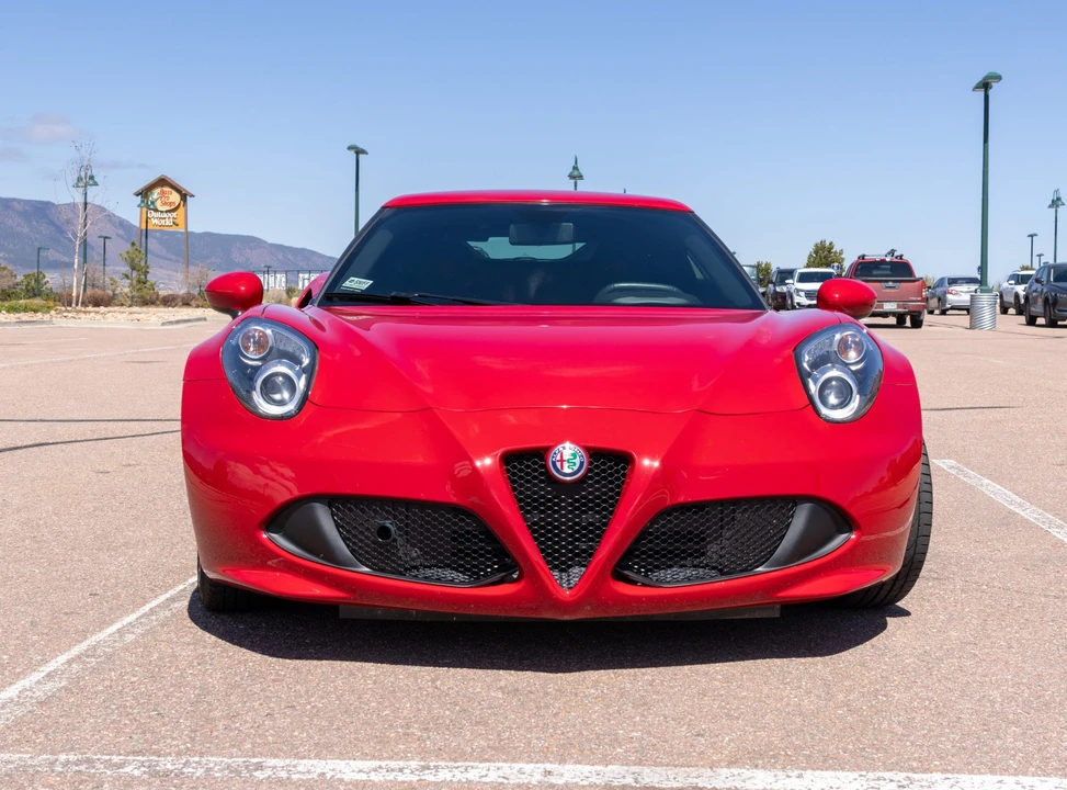 2017 Alfa Romeo 4C Coupe - Image 2 of 31