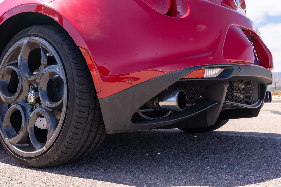 2017 Alfa Romeo 4C Coupe - Image 26 of 31