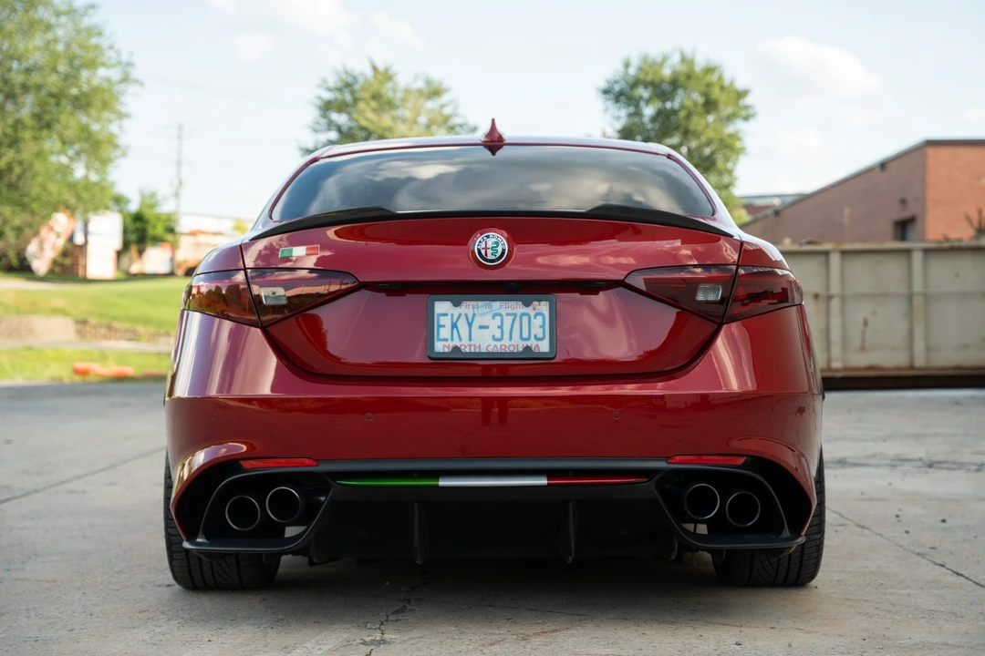 2017 Alfa Romeo Giulia Quadrifoglio - Image 11 of 31