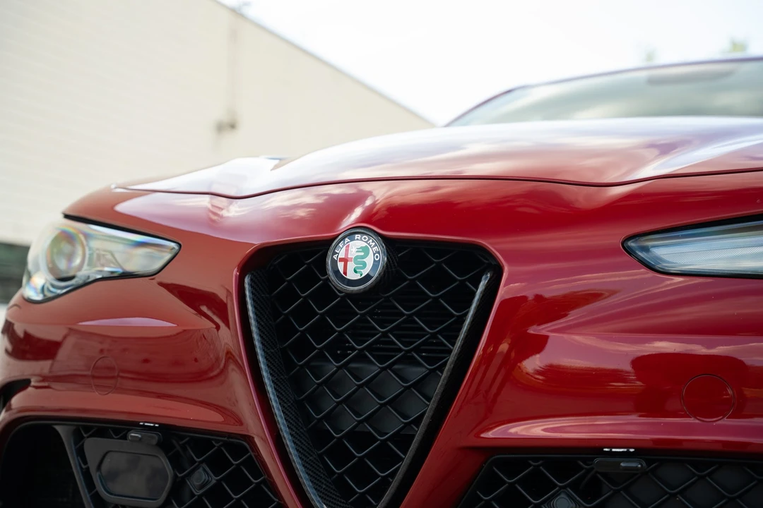 2017 Alfa Romeo Giulia Quadrifoglio - Image 27 of 31