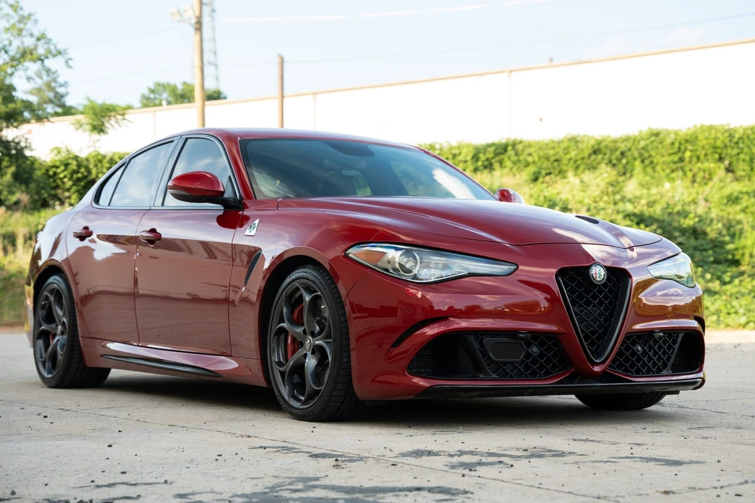2017 Alfa Romeo Giulia Quadrifoglio - Image 8 of 31