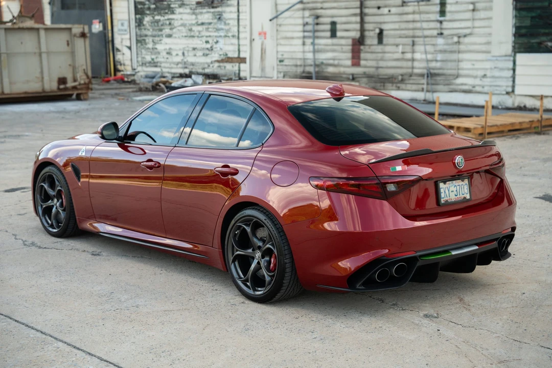 2017 Alfa Romeo Giulia Quadrifoglio - Image 12 of 31
