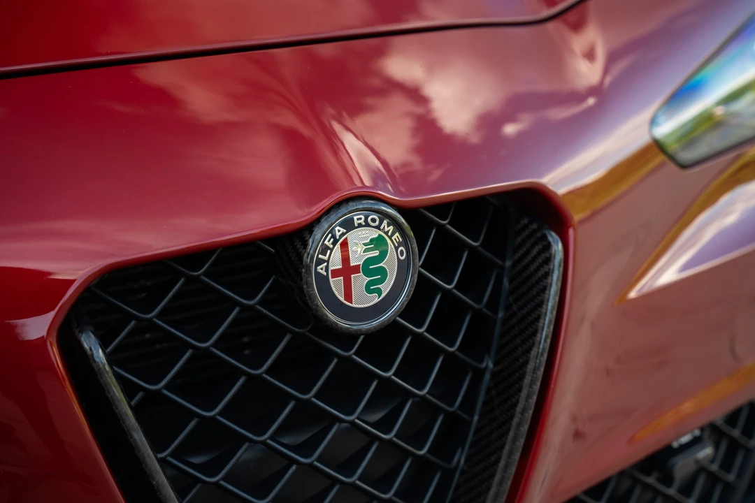2017 Alfa Romeo Giulia Quadrifoglio - Image 26 of 31