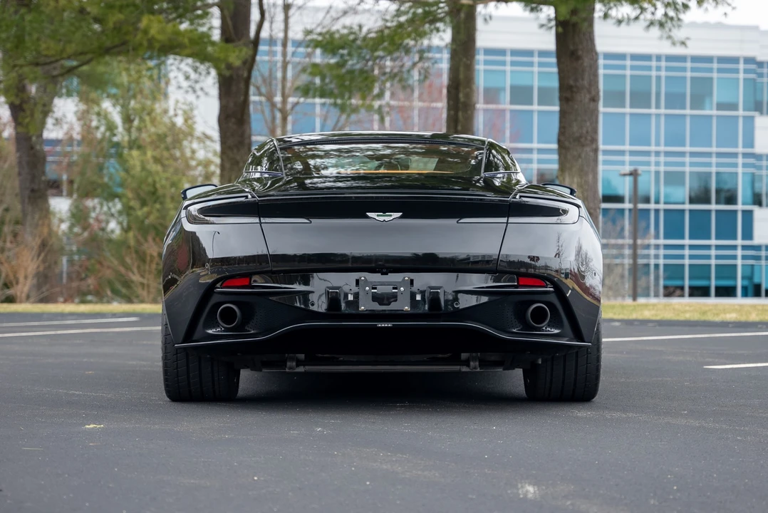 2017 Aston Martin DB11 - Image 14 of 31