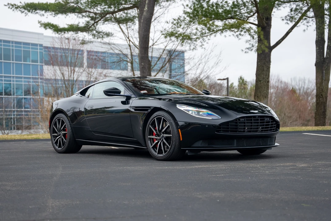 2017 Aston Martin DB11 - Image 9 of 31