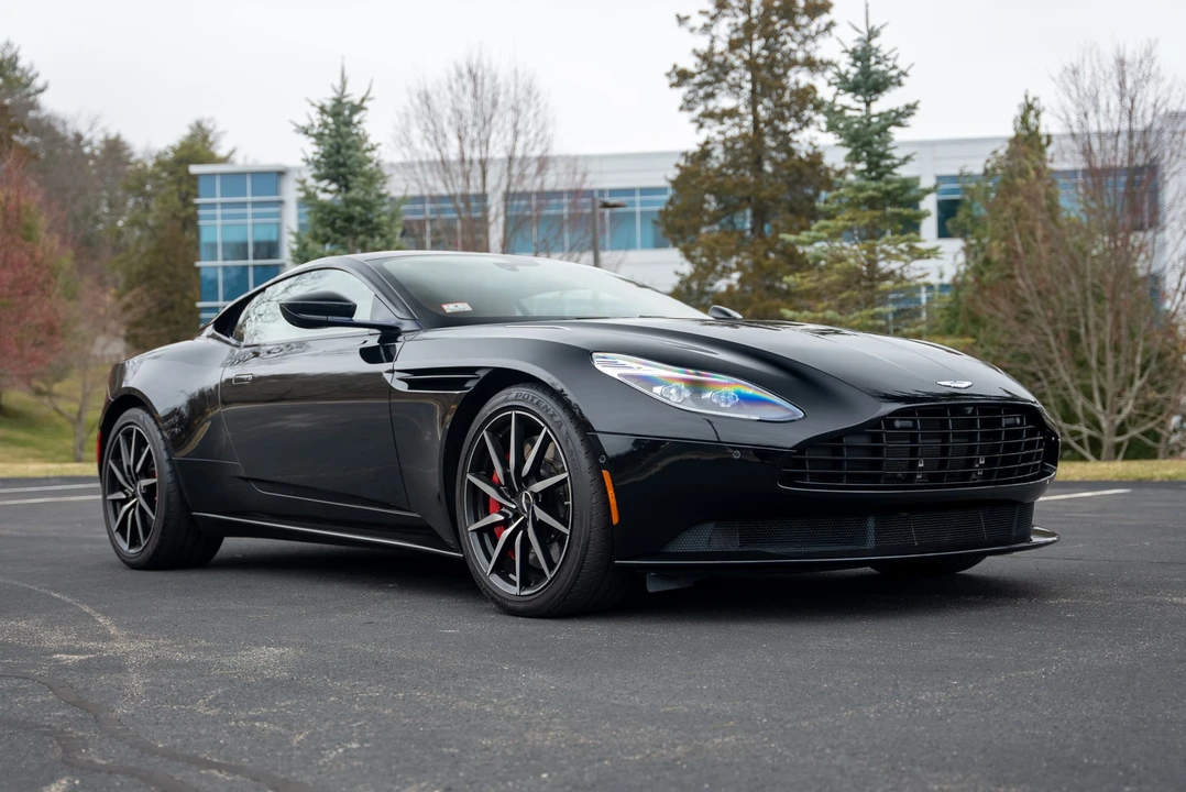 2017 Aston Martin DB11 - Image 8 of 31