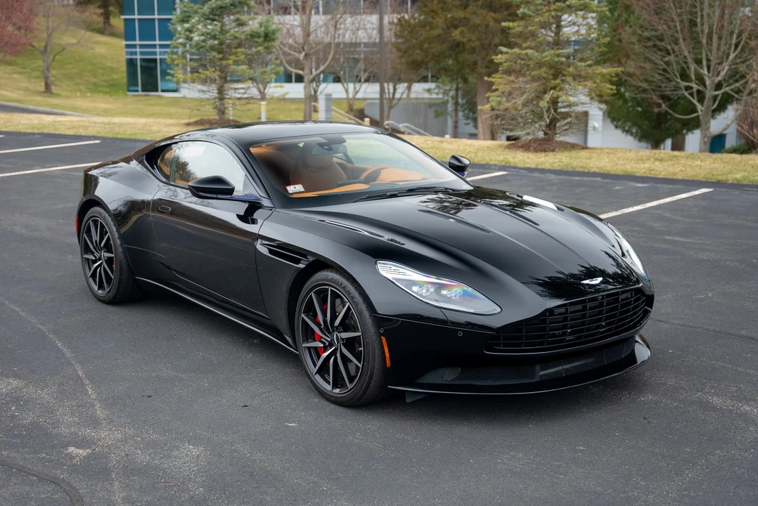 2017 Aston Martin DB11 - Image 6 of 31