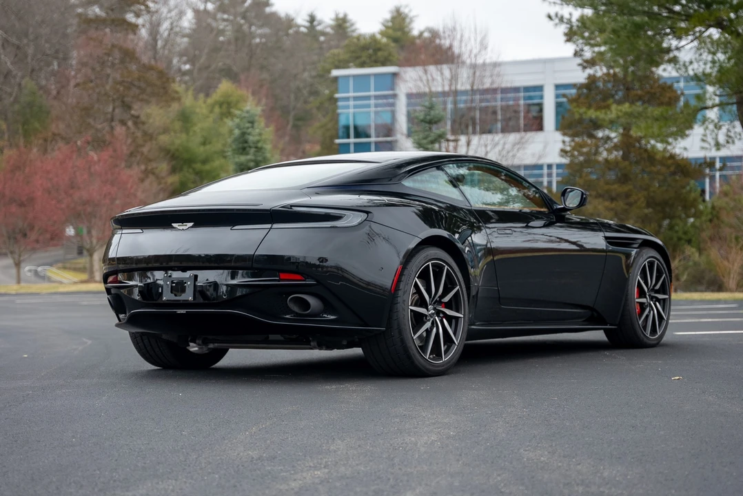 2017 Aston Martin DB11 - Image 16 of 31