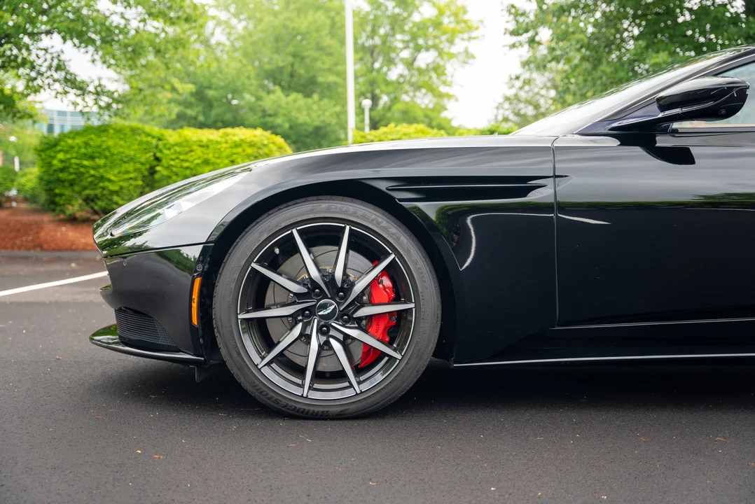2017 Aston Martin DB11 - Image 20 of 31
