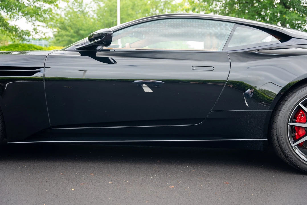 2017 Aston Martin DB11 - Image 21 of 31