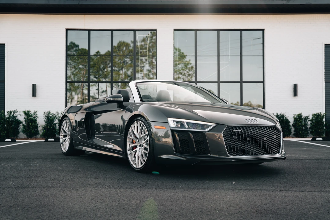 2017 Audi 4S R8 - Image 2 of 31