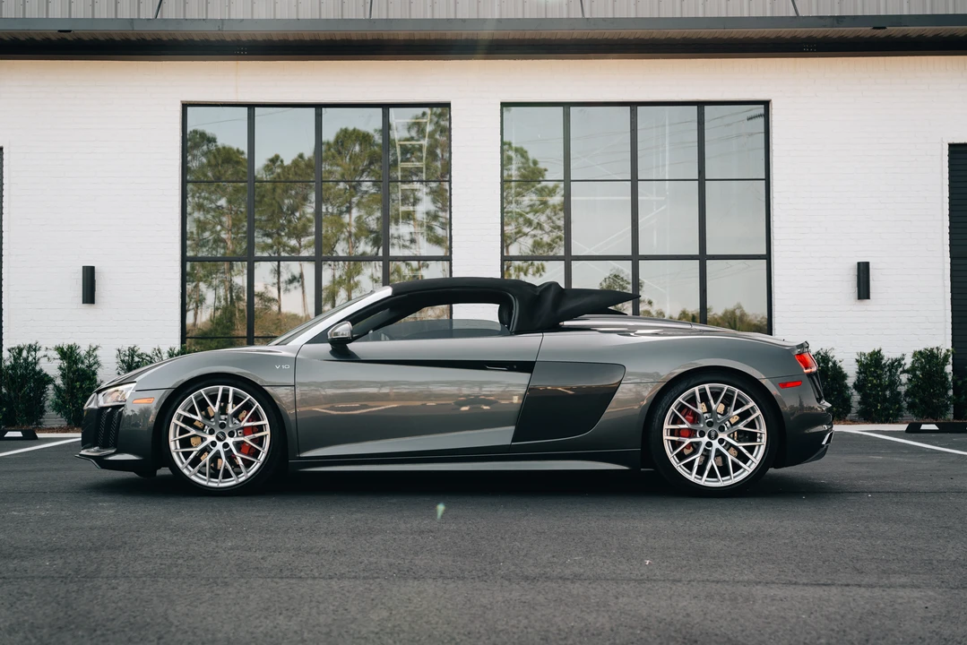 2017 Audi 4S R8 - Image 24 of 31