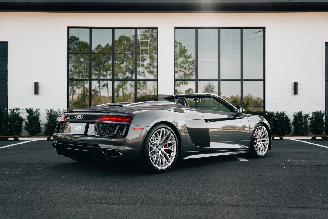 2017 Audi 4S R8 - Image 14 of 31