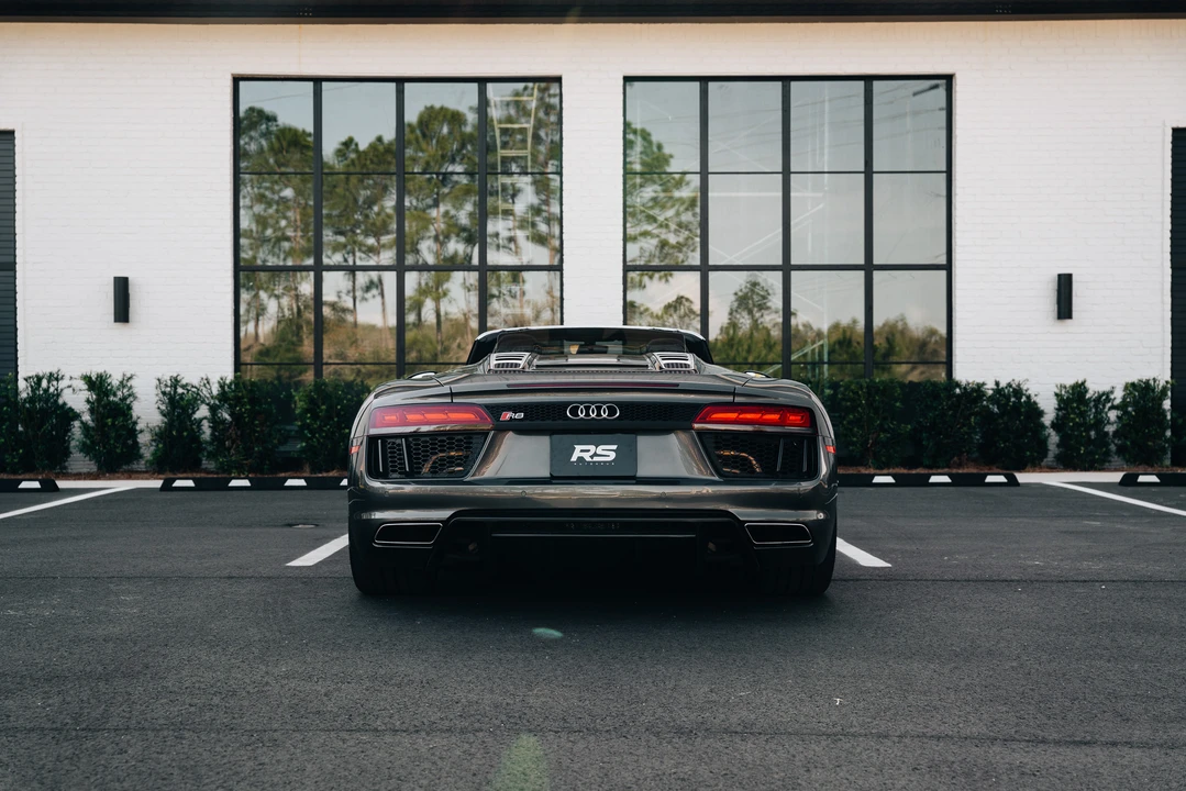2017 Audi 4S R8 - Image 13 of 31