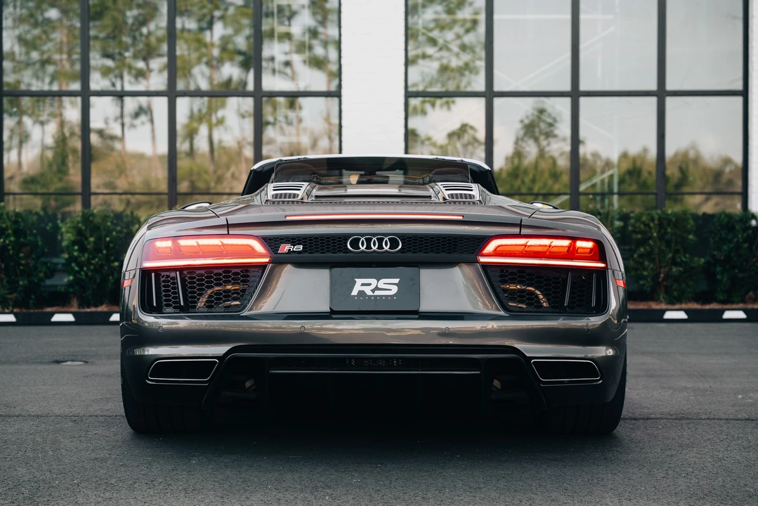 2017 Audi 4S R8 - Image 17 of 31