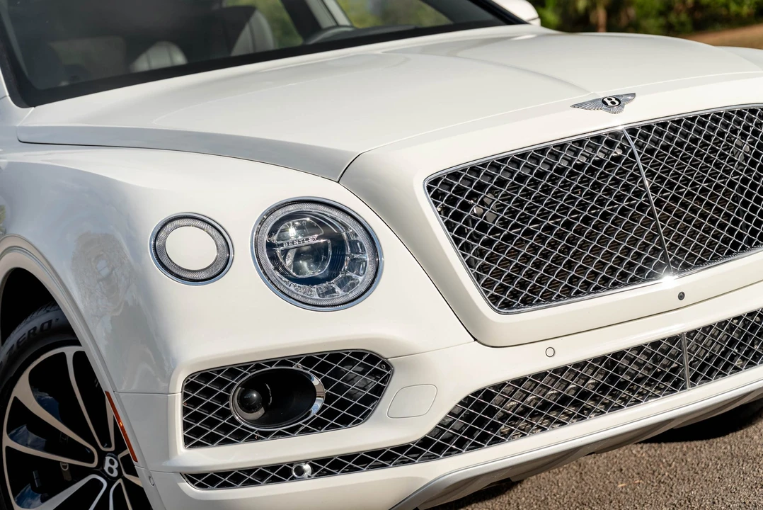 2017 Bentley Bentayga - Image 15 of 31