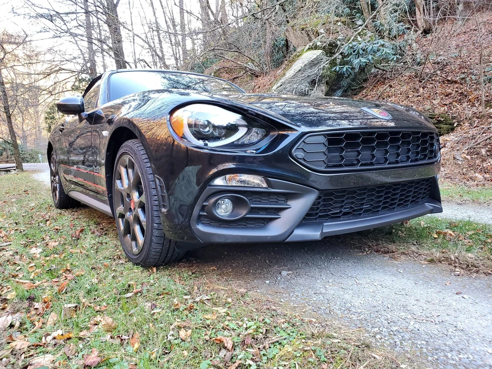 2017 Fiat 124 Spider - Image 23 of 31
